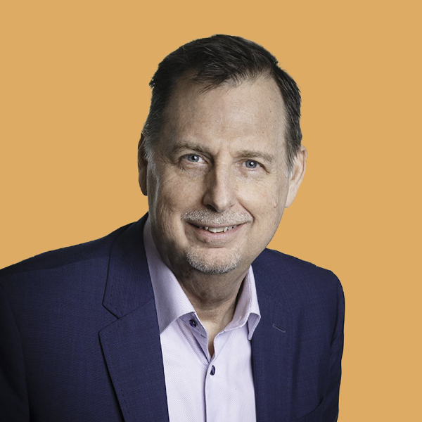 Mark Moberg, CFP® and CBDA® — threshold specialist based in Sintra, Portugal